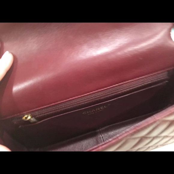 CHANEL SAC RABAT UNI ROUGE GOLD QUILTED FLAP BOY - Picture 4 of 6